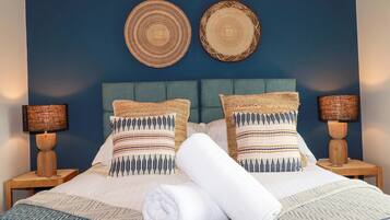 4 phòng ngủ, trang trí khác biệt