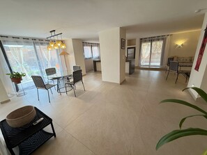 Dining - SAMA LODGE VILLA TIMIS 3 ROOMS (Saly)