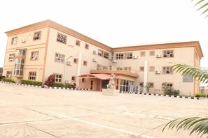 Front of property - Imperial Hotels by Quarry  (Abeokuta)