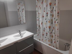 Hair dryer, towels