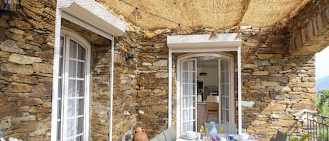 Restauration extérieure