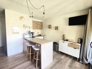 Fridge, microwave, coffee/tea maker