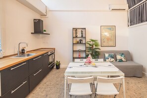Interior - [Blu Mare Loft] 10 min to beach - free Parking-Wifi-  AC (Rimini)