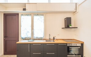 Four, plaque de cuisson, lave-vaisselle