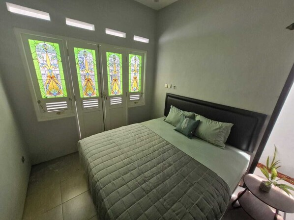 3 bedrooms, WiFi, bed sheets