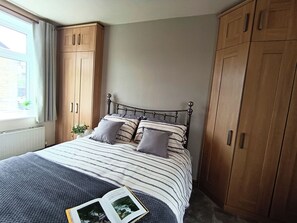 3 bedrooms, individually decorated, individually furnished, free WiFi