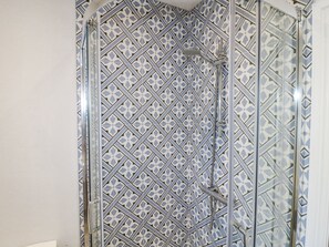 Shower - The View @ Orchard View (Ashbourne)
