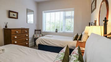 3 bedrooms, individually decorated, individually furnished, free WiFi