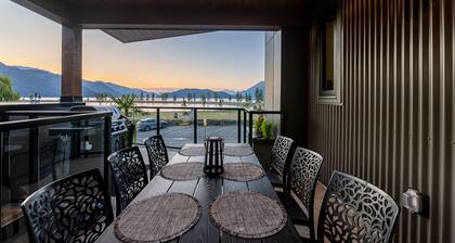 BRAND NEW 3-bedroom/2 bath waterfront condo in lovely Harrison Hot Springs
