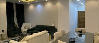 Charming 2-bedroom apartment with AC, WiFi in wonderful Giza Governorate