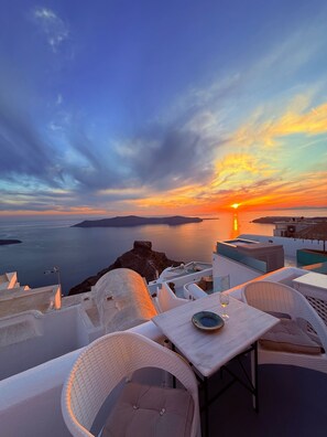 Caldera Sunset,Sea View House | Terrace/patio