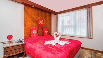 Cribs/infant beds