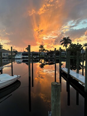 Marina - Fort Myers Beach Condo at the popular Boardwalk Capers! (Fort Myers Beach)