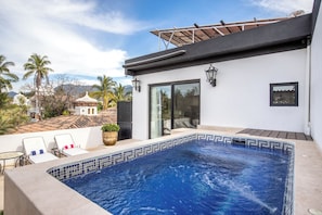 Outdoor pool, a heated pool