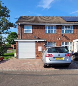 Exterior - Popular 3 Bed Cheltenham Home, Parking, Quiet Area (Cheltenham)