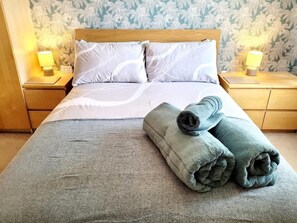 3 bedrooms, iron/ironing board, travel crib, WiFi