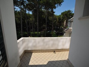 Villa, 2 Bedrooms, Balcony, Garden View | Balcony