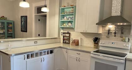 Charming 4-bedroom farmhouse in Magnolia nestled on 2 acres. Miniature horses!