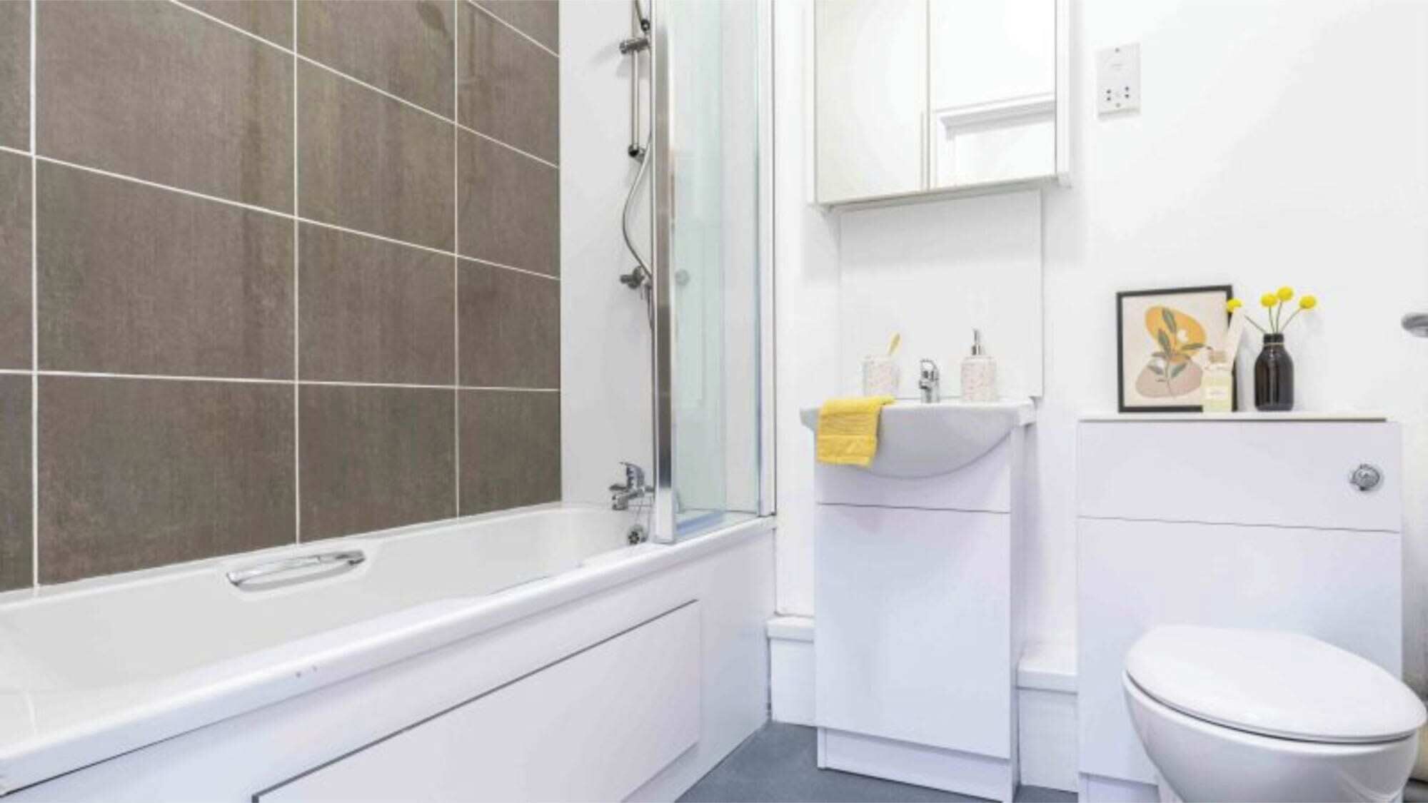 Apartment, 1 Bedroom, Non Smoking | Bathroom