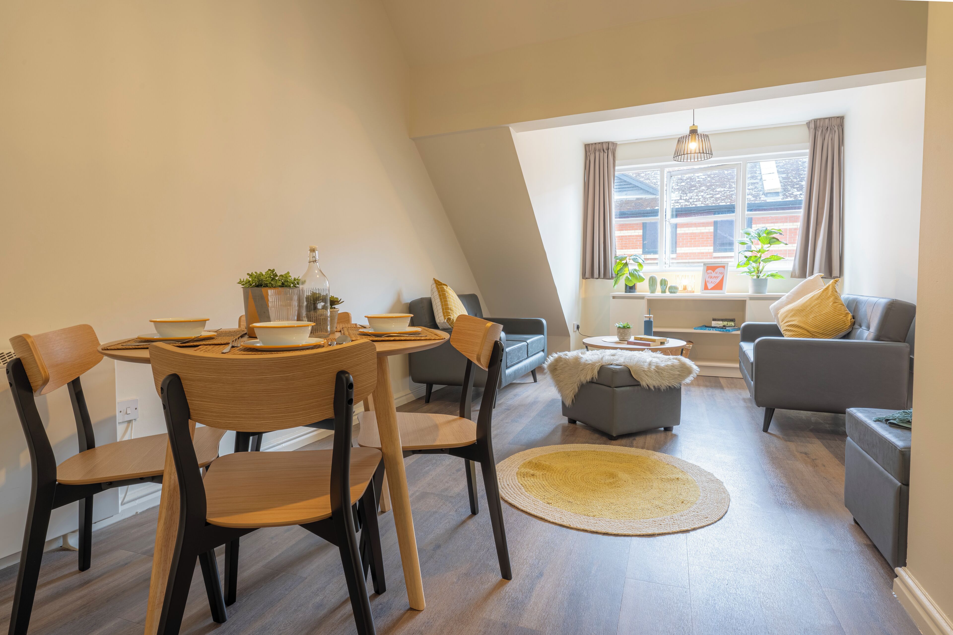 Apartamento, 2 habitaciones, no fumadores | Servicio de comidas en la habitación