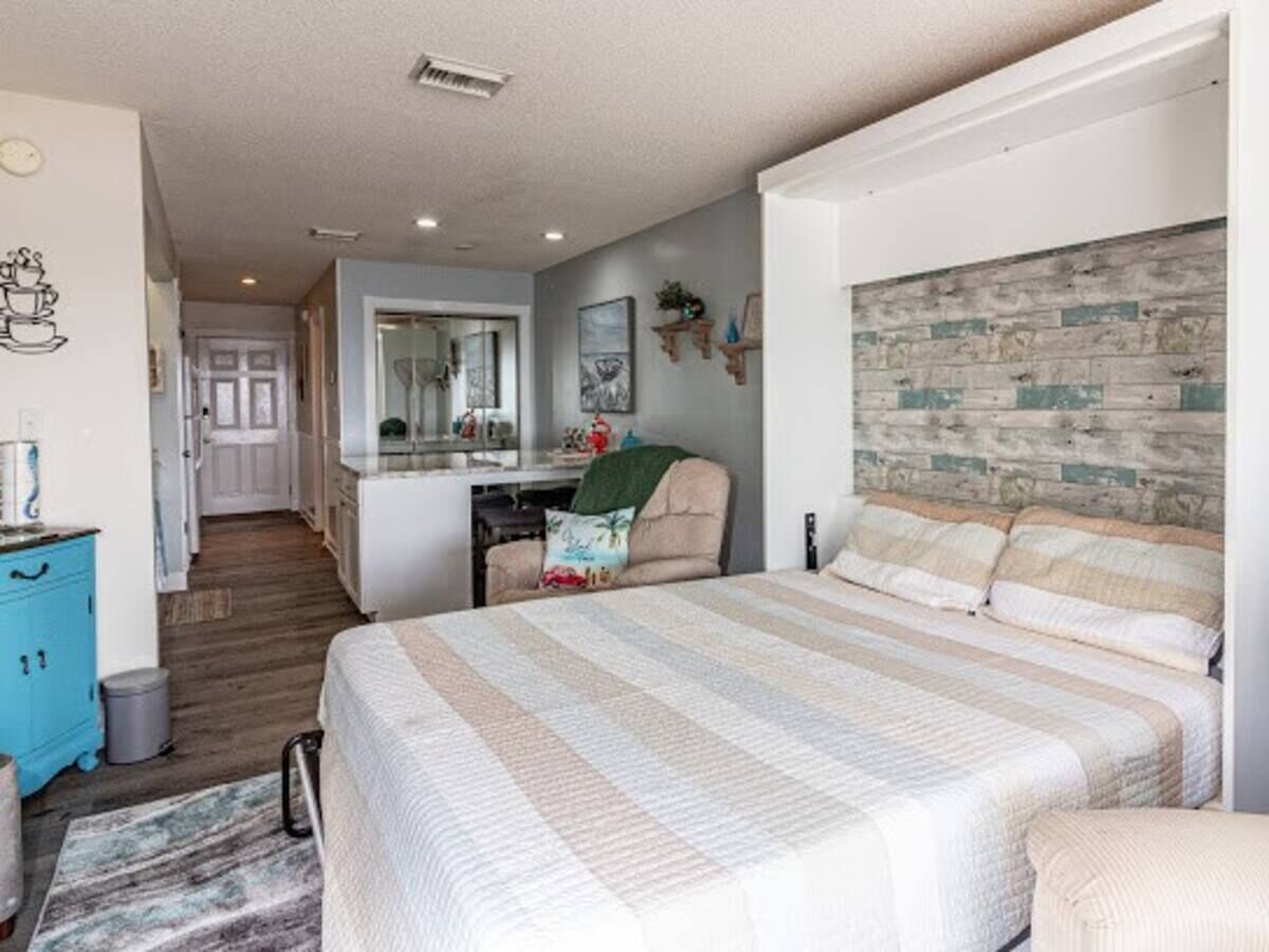 1 多间卧室、熨斗/熨衣板、WiFi、床单