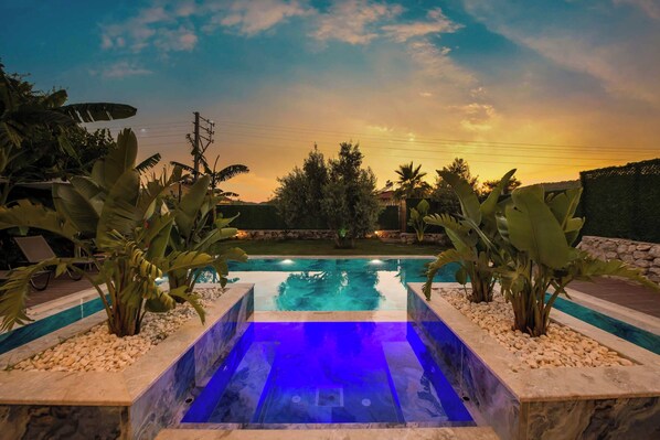 Pool - Villa Dove Evi - Three Bedroom Villa, Sleeps 6 (Oludeniz)