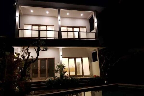 Room - Utama Villas Beach Front Candidasa (Bali)