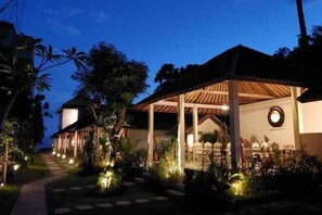 Exterior - Utama Villas Beach Front Candidasa (Bali)