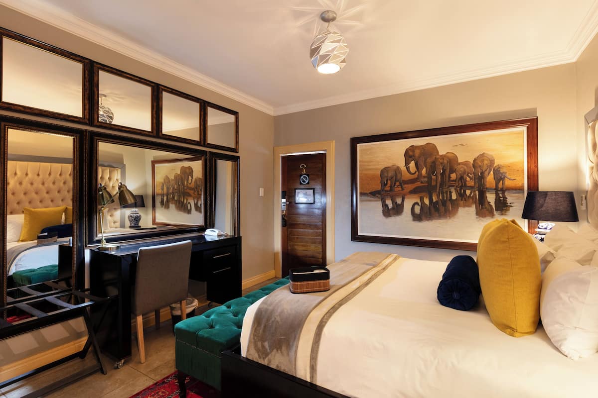 Chambre Deluxe double | Coffre-fort, accĂšs au Wi-Fi (inclus), literie fournie