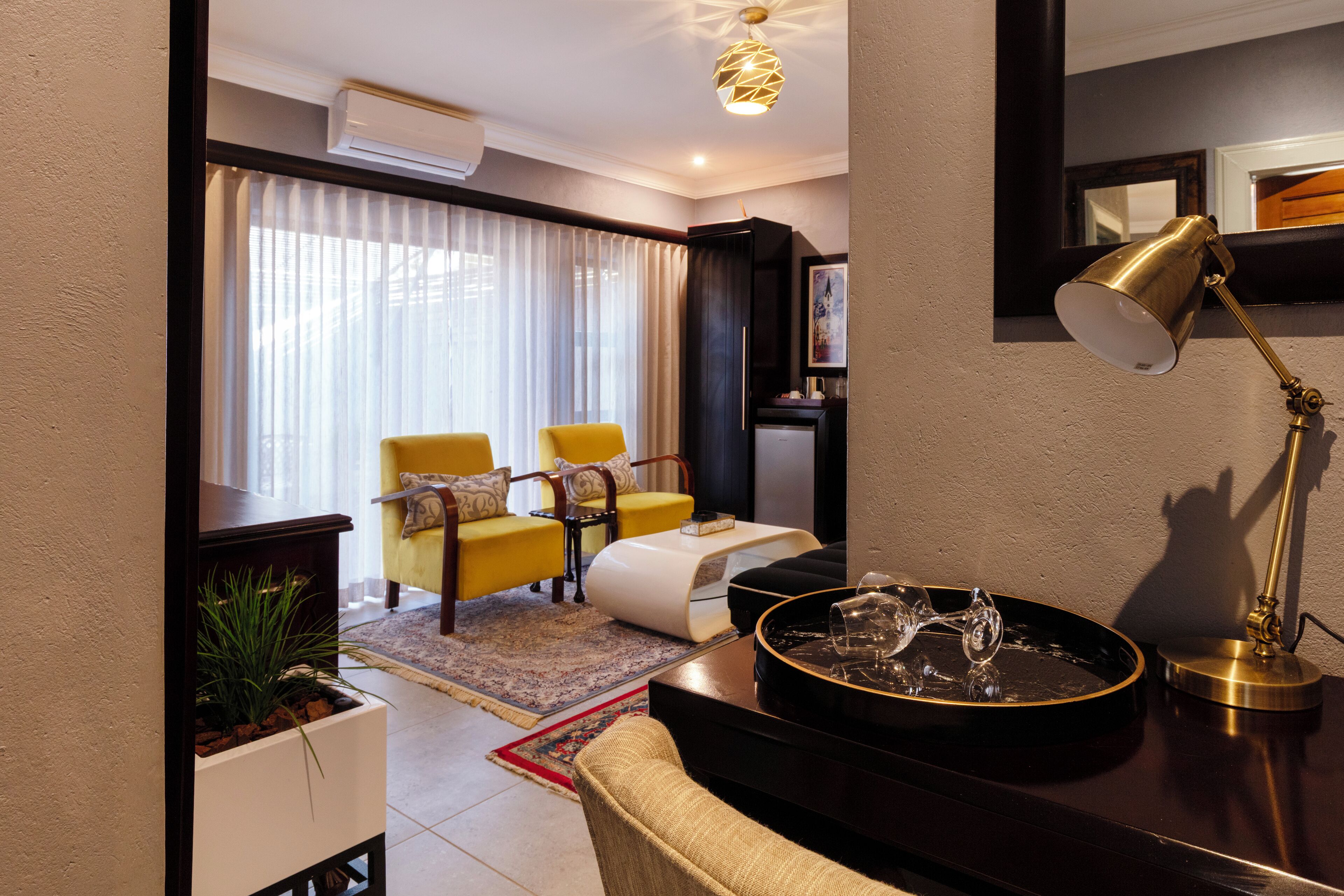 Presidential Double Room | Living area | 30-inch flat-screen TV with satellite channels