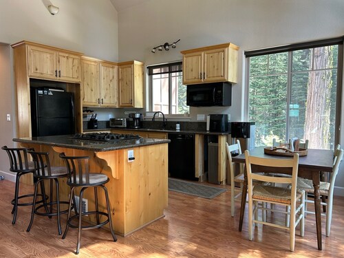 Family-friendly Cabin in the Sierra Nevada