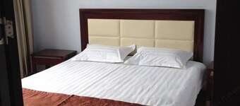 LongYuan Holiday Hotel