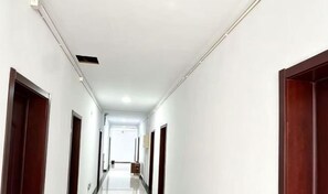 Interni