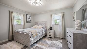 4 chambres, fer et planche à repasser, Wi-Fi gratuit, draps fournis