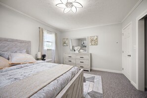 4 quartos, ferros/tábuas de passar roupa, Wi-Fi de cortesia