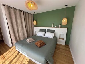 3 bedrooms, iron/ironing board, free WiFi, bed sheets - NEW: Villa with pool and large sunset terrace (Roscoff)