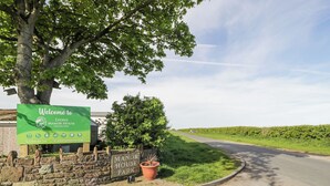 Property grounds - Manor House Platinum 3 Bedroom (Maryport)