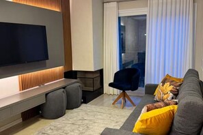 TV connectée, cheminée