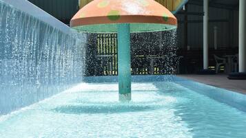 Outdoor pool, pool umbrellas