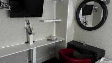 Fer et planche à repasser, Wi-Fi, draps fournis