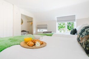 2 habitaciones, tabla de planchar con plancha y acceso a internet