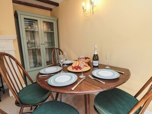 Dining - Spring Cottage (York)