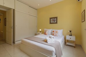 Superior Apartment, 2 Bedrooms, Air conditioning | Blackout drapes, iron/ironing board, free WiFi - Conforto a 4min da Praia do Leblon-AP801 (Rio de Janeiro)