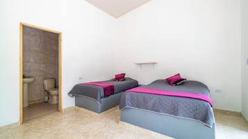 2 bedrooms, WiFi, bed sheets