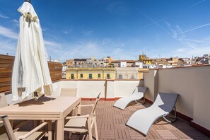Exclusive Penthouse, 2 Bedrooms | Terrace/patio
