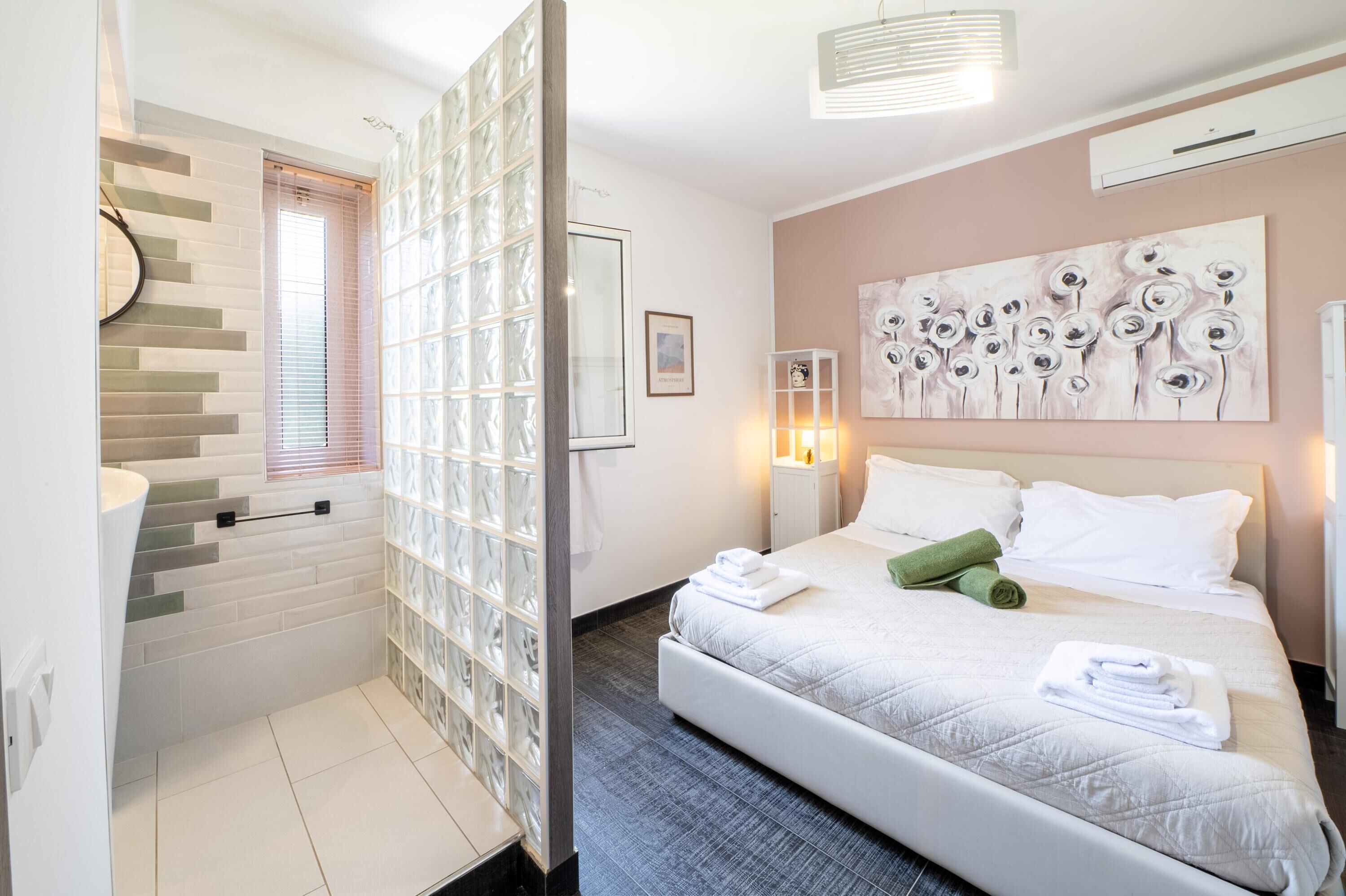 4 bedrooms, iron/ironing board, travel cot, free WiFi