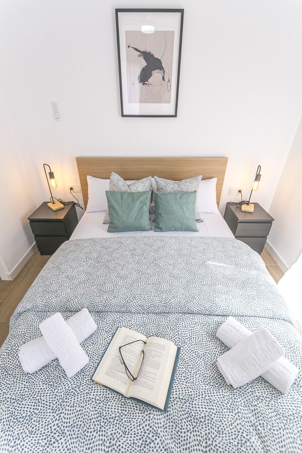 1 chambre, fer et planche à repasser, Wi-Fi gratuit, draps fournis