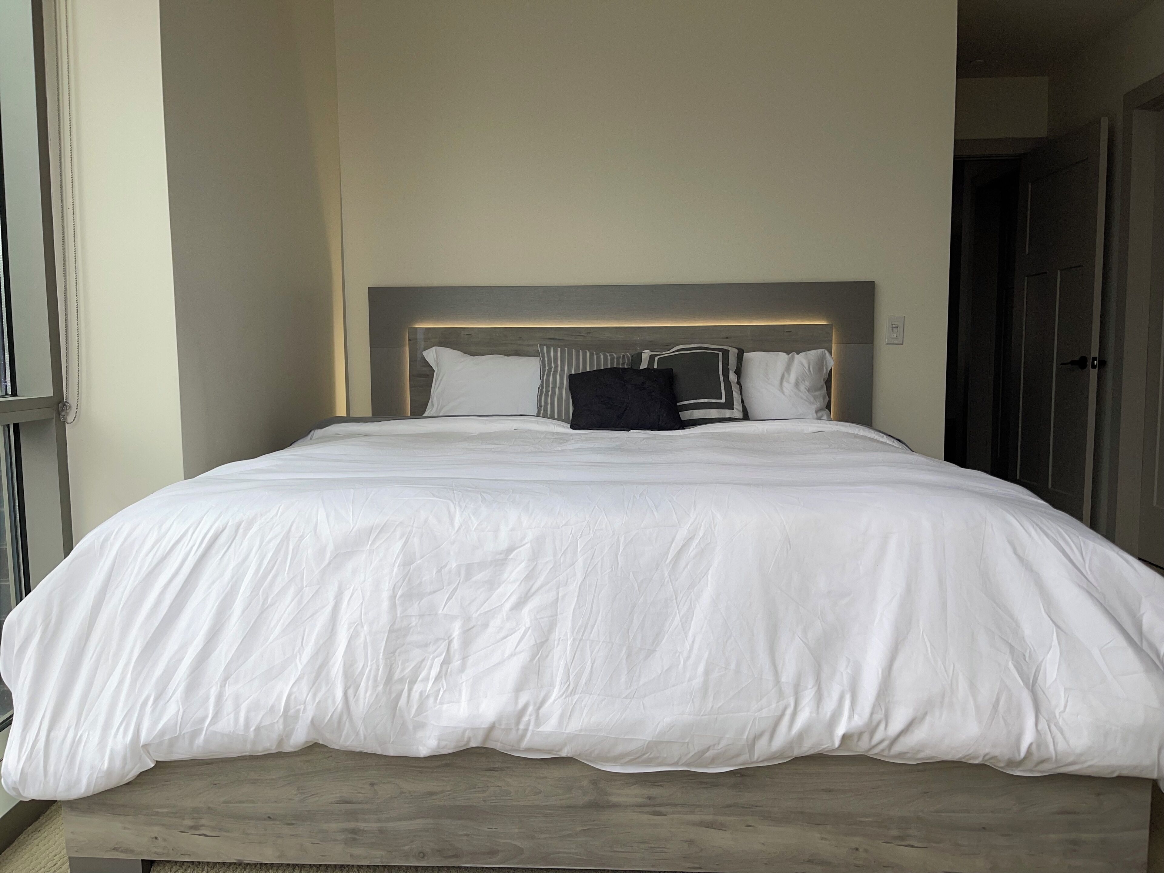 1 bedroom, desk, iron/ironing board, WiFi