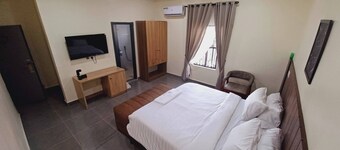 Victia Suite and Lounge