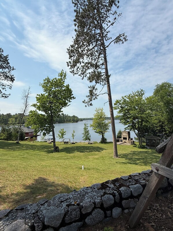 Property grounds - Lakeside Getaway – Spacious 3BR/2BA Cabin (Minocqua)
